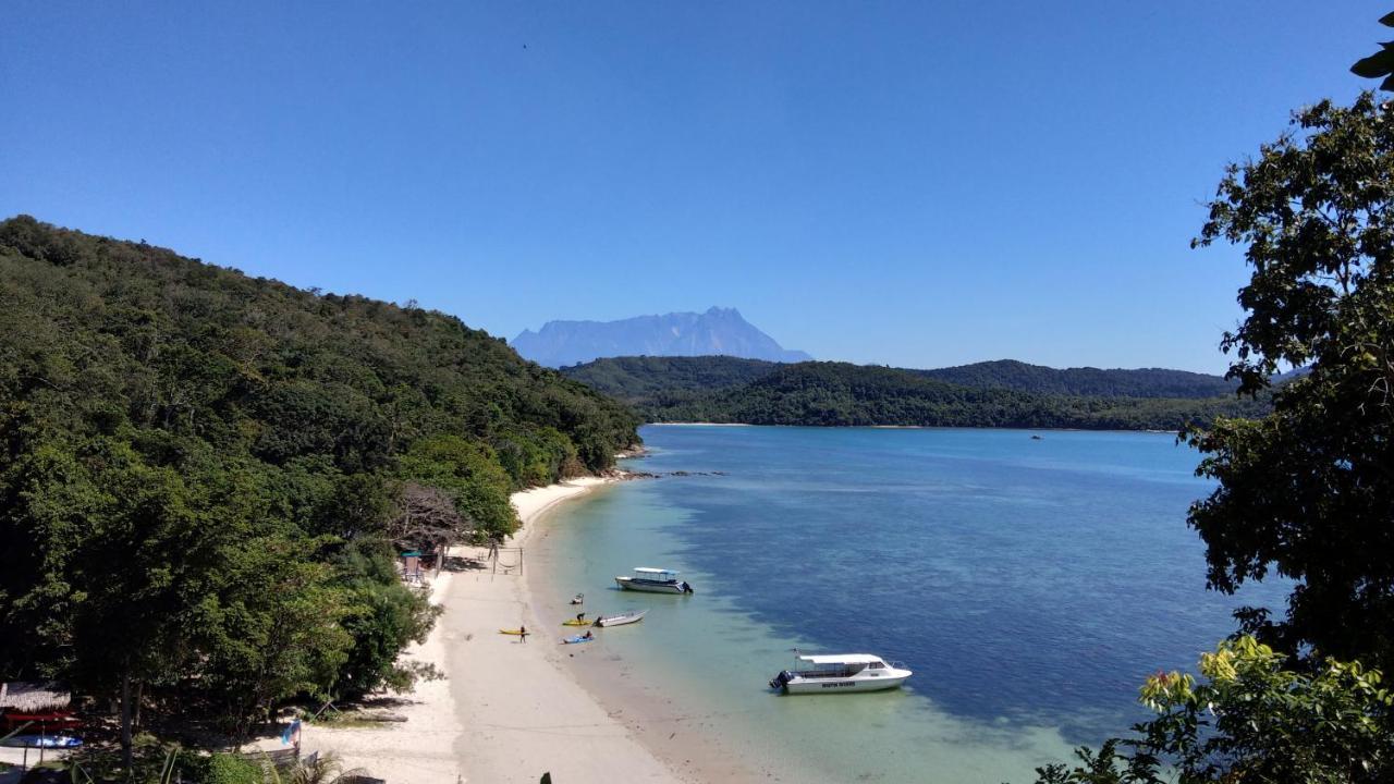 บิ๊กฟิน บีช รีสอร์ต Hotel Kota Belud ภายนอก รูปภาพ